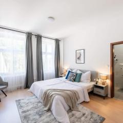 Well-located Luxury 3BR Oasis in Central Prague
