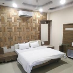 Satyabhama Homestay -Ruby-One RK appartment with Terrece
