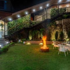 Alaya Stays 6 BHK With Garden - Evaara Woods Hilltop