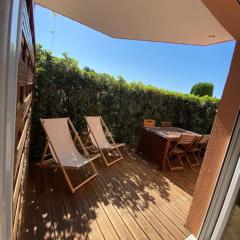 A 15 min de la plage, piscine, joli T2 Rénové