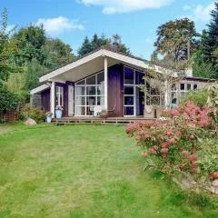 3 Bedroom Pet Friendly Home In Bryrup