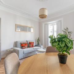 Bright cozy-2bedrooms 1bath-Anton Martin