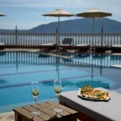 Nuna Hotel & Apartments