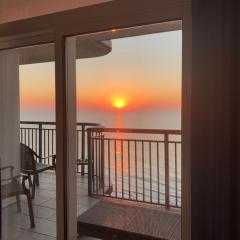 Paradise Resort, Unit 802, 4 Bedroom, 3 Bath, Direct Oceanfront