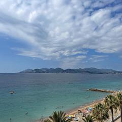 Superbe 3 pièces front de mer 303L MEGR