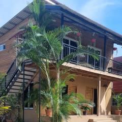 Habitaciones y Cabañas El Sauce