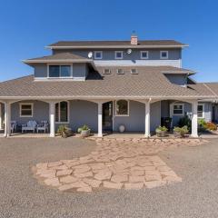 Whispering Oaks Manor-Pets Ok, Spa, Game room