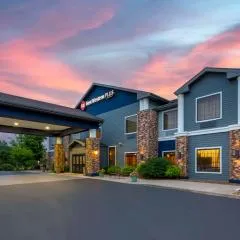Best Western PLUS Victor Inn & Suites