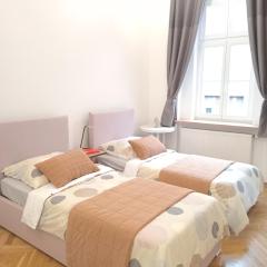 CastleHill1011- FREE parking and AC by Fishermans Bastion