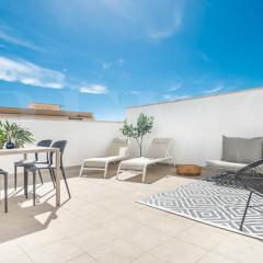 Sunny apartment with terrace by REMS