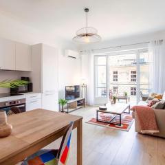 L53 1BR Hotel des Postes, Place Massena Terrace & AC
