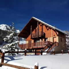 Chalet Crocus - Magnifique chalet aux pieds des pistes au cœur de la station de Réallon 10 à 12 couchages CHALCROCUS MAE-9031