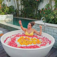 Villa Bella Seseh, 3-Br With Private Pool