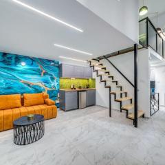 Loft 8 - Grand Stylish Stay with parking
