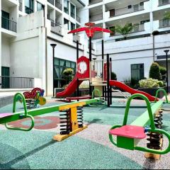 Hello Kitty HomeStay - Cameron Highlands - Spacious Studio - Perfect for Families - Sleeps 4 and Baby