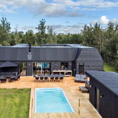 Lovely Home In Væggerløse With Sauna