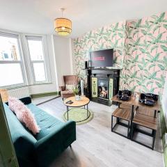 2 Bedroom Flat in Shepherds Bush near Westfield London & Notting Hill