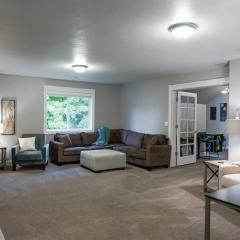 Luxe CDA Retreat - 2 King Suites - Family Friendly