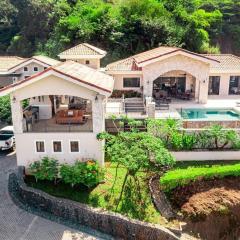 Luxurious 3 Bedroom Villa