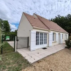 Gîte lumineux au calme avec jardin, golf, balades en forêt, barbecue et vélos à Donnery - FR-1-590-367