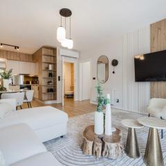 Elegant Premium Apartment with Parking