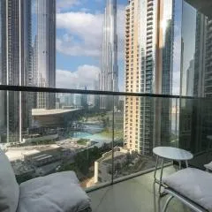 Nasma Luxury Stays - Prime Dubai Apt with Unrivaled Burj Khalifa Views