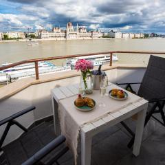 Panorama view rooftop 3Br terrace