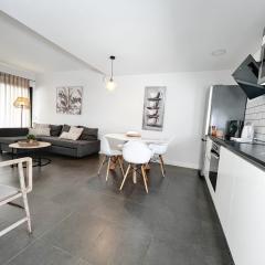 Apartment Sleeps 4 with Scenic Views