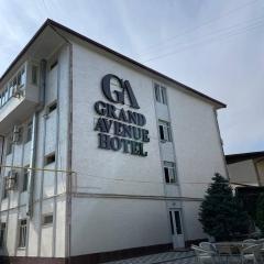 Grand Avenue Hotel