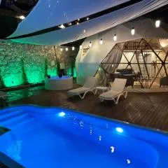 OtelOX Sinap Özel Havuz ve Jakuzili Glamping