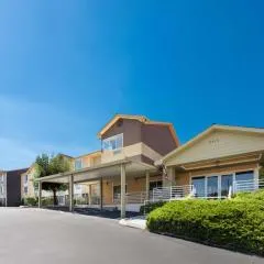 Best Western Topaz Lake Inn
