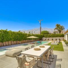 about 4 Mi to Dtwn Dog-Friendly Palm Springs Oasis!