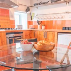 Pass the Keys Spacious Garden Home in New Mills - Pet Friendly