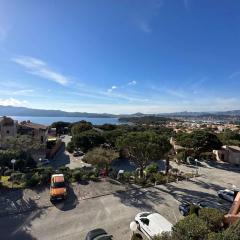 Vue mer, résidence avec piscine, tennis, parc pour enfants