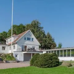 Lovely Home In Båstad With Sauna