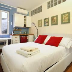 Boutique Loft on Navigli; Stylish Bright