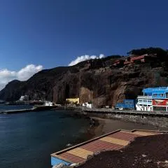 Vivelorural comfy apartment wifi & beach -Gáldar