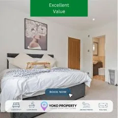 Charming 4 Bedroom 3 Bathroom House - Sleeps up to 9 - Pool Table, Sky TV & Netflix, Fast WiFi, Driveway Parking & Self-Check-In By Yoko Property