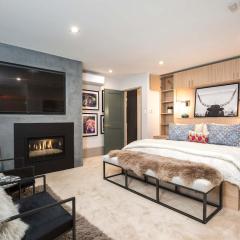 New 2 BR 2 and a half Bath - Luxurious Aspen Mountain Modern!