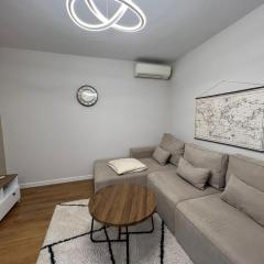 Mosaic Cane Apartment 2