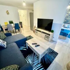 Confortable T4 Équipé à Roubaix - 200m Métro