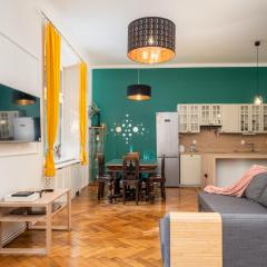 Park Strzelecki Spacious Apartment by BookingHost