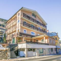 Apartment Schubert-Franz Top 12 by Interhome