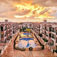 Royal-seacrest Oasis, Pool-side