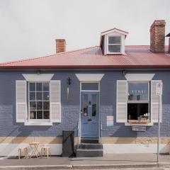 'Fifteen=' - Heritage Terrace in Battery Point