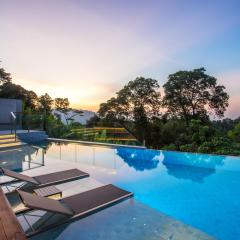Sea View 3BR Duplex in The Sapphire Bay 88 Residence near Patong and Paradise Beach