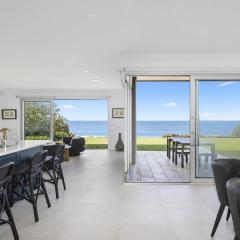 PIHI Beachfront , Pearl Beach, 5beds, 5 bathrooms