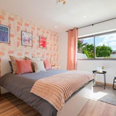 7Min to Uni Sé-Velha - AC - Work Desk - 300MBs WiFi - Suite 1