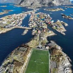 New and modern apartment in Henningsvær