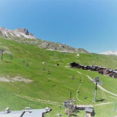Résidence Le Palafour - Studio 2 personnes à Tignes au pied des pistes, des commerces proche de l'ESF, de l'office du tourisme dans le quartier du lac. MAE-2159